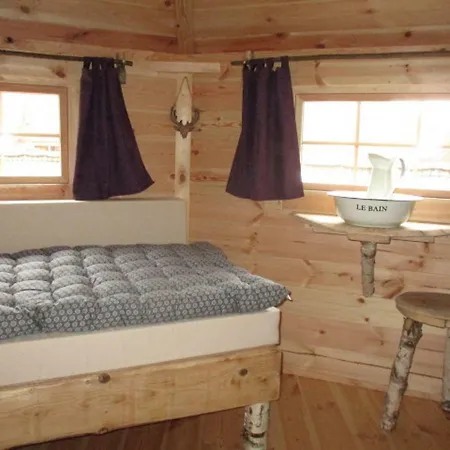 Les Cabanes De La Ferme Du Duzou Prázdninový dům *