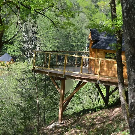 Prázdninový dům Les Cabanes De La Ferme Du Duzou *
